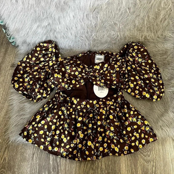 NWT AUTUMN ADEIGBO Bridgette Puff Sleeve Cut-Out Top size 4 - Picture 5 of 14